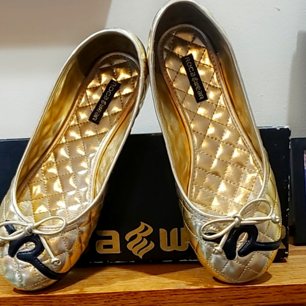 Women Roca Wear Shoes